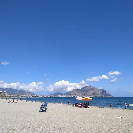 Catalano Giada - Vista Mare Feriehus Palermo